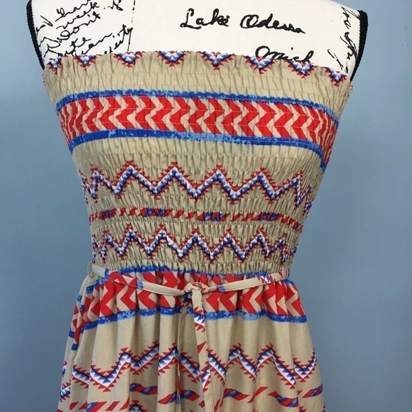 SANS Souci Smocked Strapless Aztec Tribal Print Maxi Dress Women's Size M Belted - Picture 3 of 12